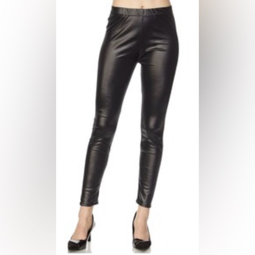 NEW FAUX LEATHER LEGGINGS